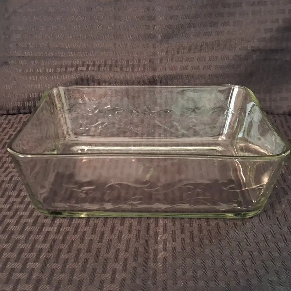 Princess House Fantasia Seal-tight 11 Cup 2.75 qt Storage Container No Lid